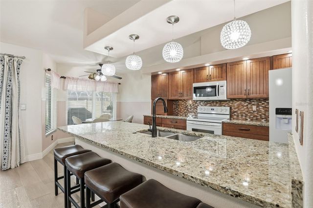 6211 65TH PLACE E, Palmetto, FL 34221