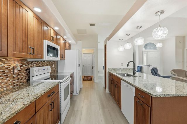 6211 65TH PLACE E, Palmetto, FL 34221