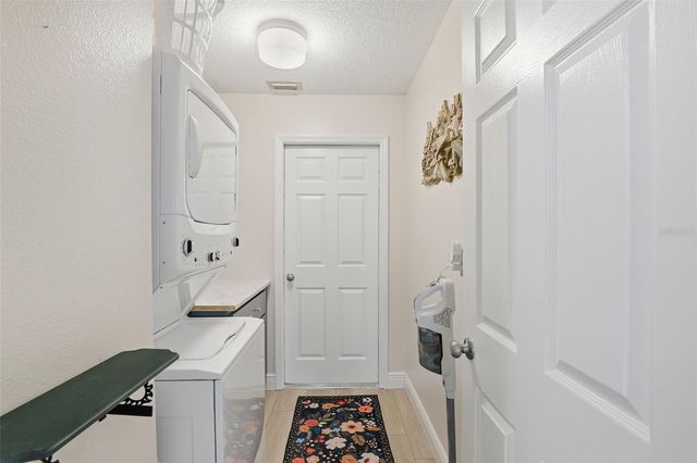 6211 65TH PLACE E, Palmetto, FL 34221