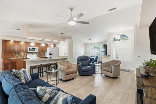 6211 65TH PLACE E, Palmetto, FL 34221