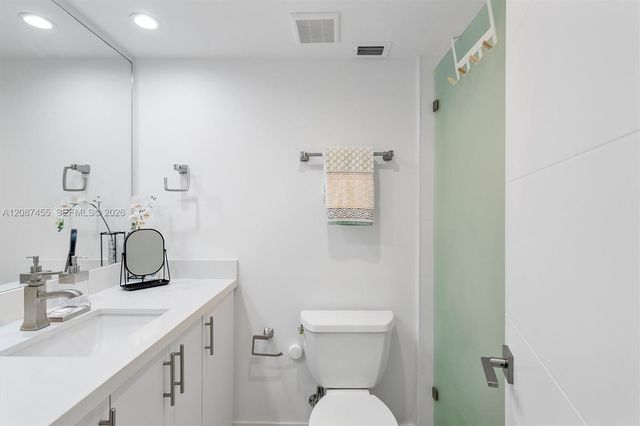 177 Ocean Lane Drive 807, Key Biscayne, FL 33149