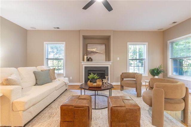 1017 Stratem CT, Virginia Beach, VA 23451