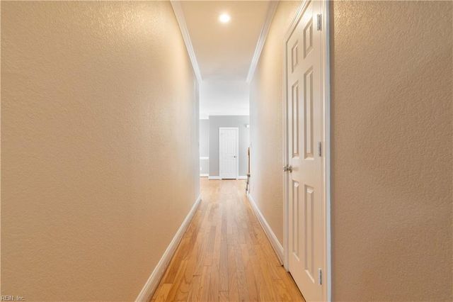 1017 Stratem CT, Virginia Beach, VA 23451