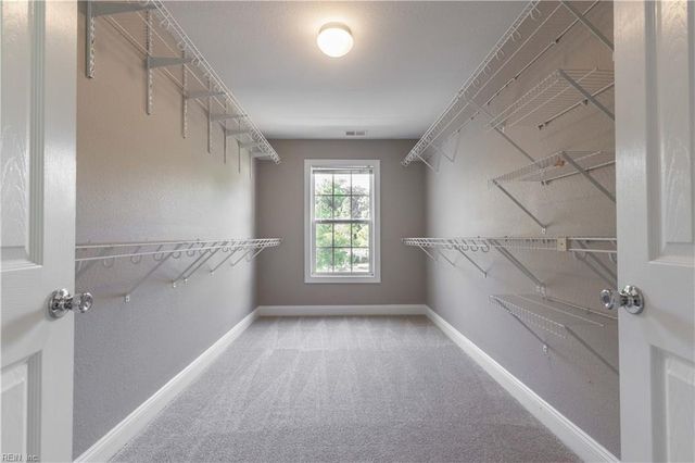 1017 Stratem CT, Virginia Beach, VA 23451