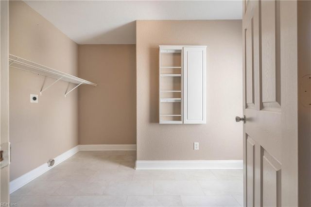 1017 Stratem CT, Virginia Beach, VA 23451