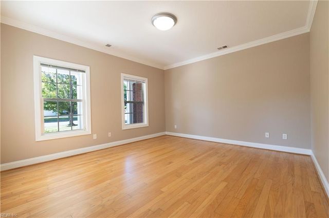 1017 Stratem CT, Virginia Beach, VA 23451