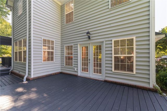1017 Stratem CT, Virginia Beach, VA 23451