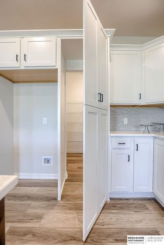 11002 N 159 Avenue, Bennington, NE 68007