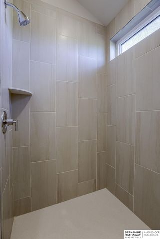 11002 N 159 Avenue, Bennington, NE 68007