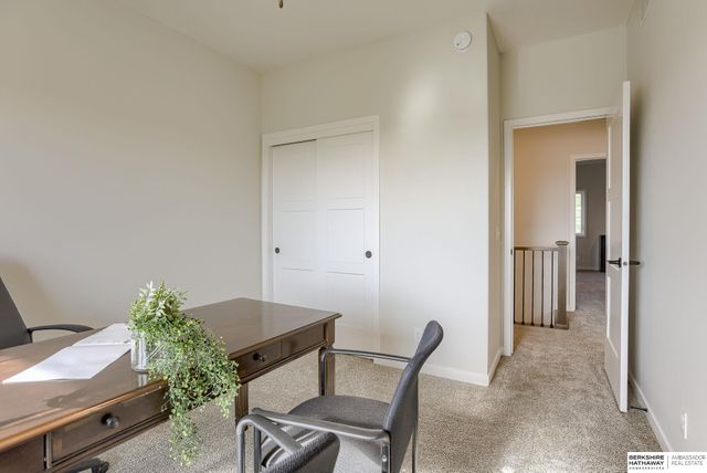 11002 N 159 Avenue, Bennington, NE 68007