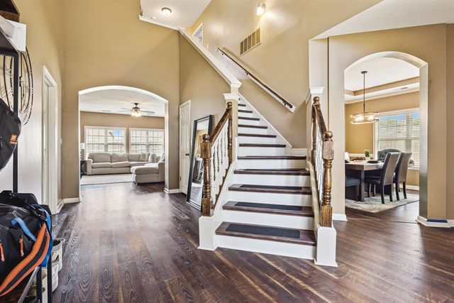 5032 WILL FALL RD, Bartlett, TN 38002