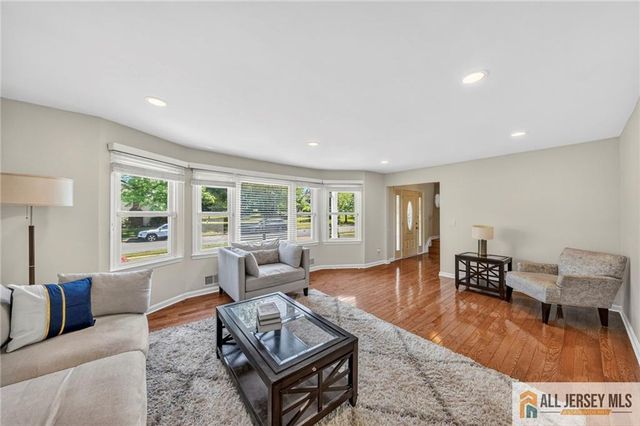 65 Stanley Avenue, South Brunswick, NJ 08810