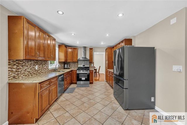 65 Stanley Avenue, South Brunswick, NJ 08810