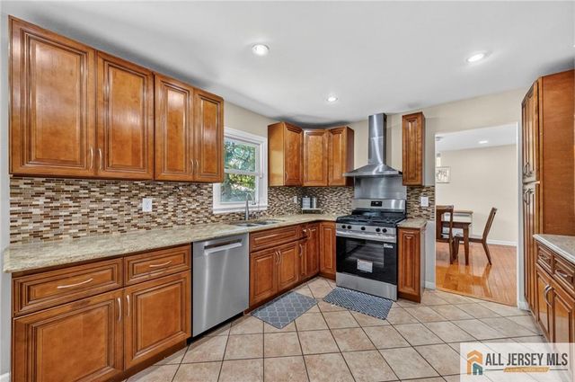 65 Stanley Avenue, South Brunswick, NJ 08810