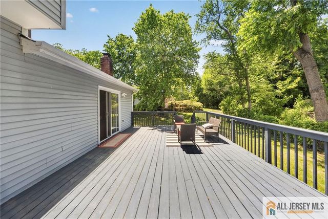65 Stanley Avenue, South Brunswick, NJ 08810