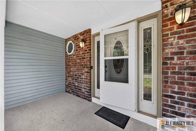 65 Stanley Avenue, South Brunswick, NJ 08810