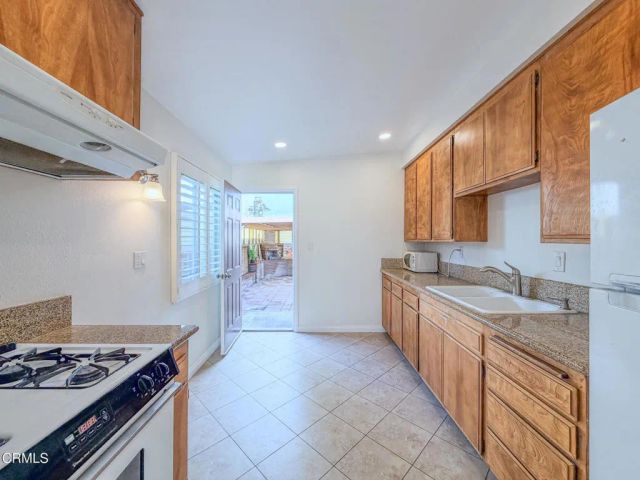 1065 Belfast Lane, Ventura, CA 93001