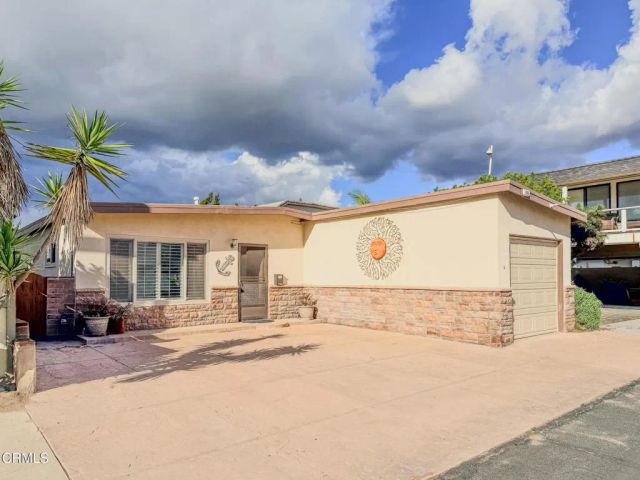 1065 Belfast Lane, Ventura, CA 93001