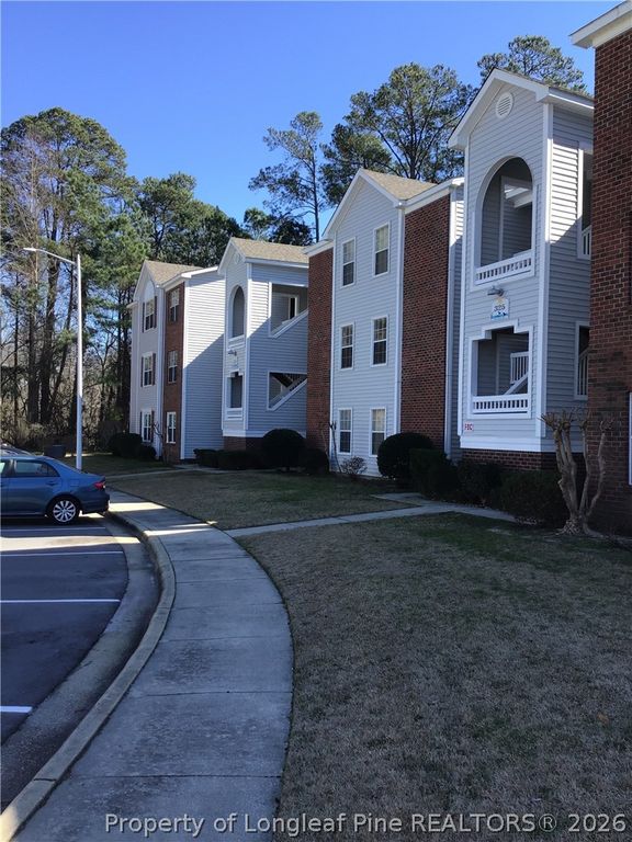 325-8 Waterdown Drive 8, Fayetteville, NC 28314 — exterior
