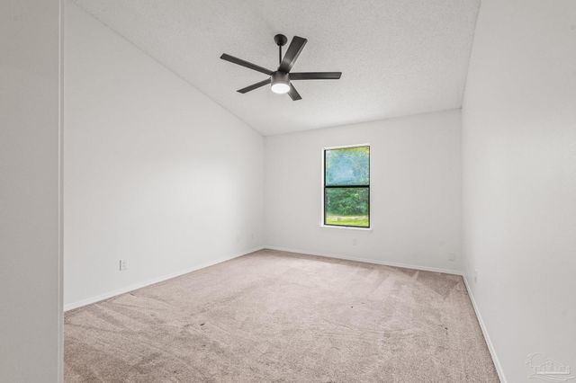2303 W Michigan Ave B12, Pensacola, FL 32526