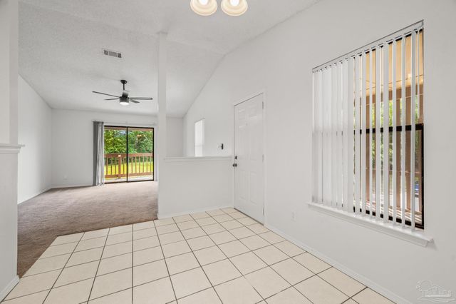 2303 W Michigan Ave B12, Pensacola, FL 32526