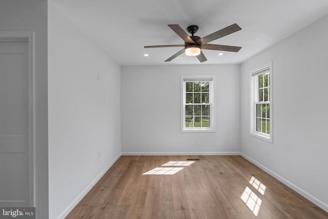 565 HULMEVILLE RD, Langhorne, PA 19047