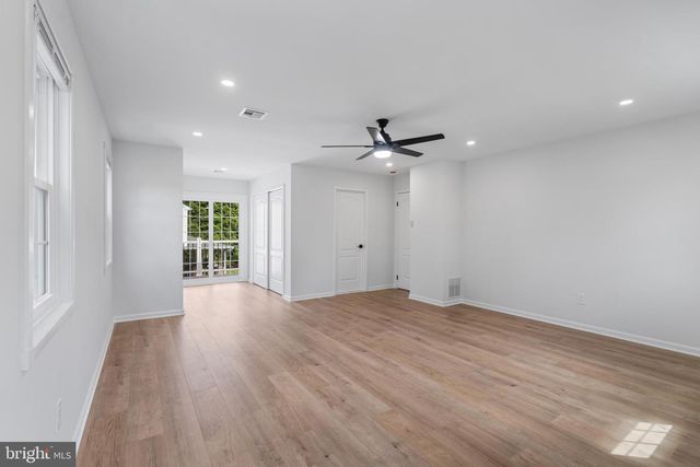 565 HULMEVILLE RD, Langhorne, PA 19047