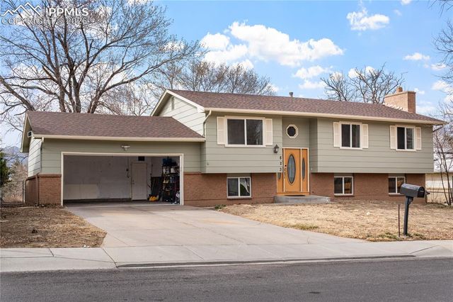 823 Squire Street, Colorado Springs, CO 80911