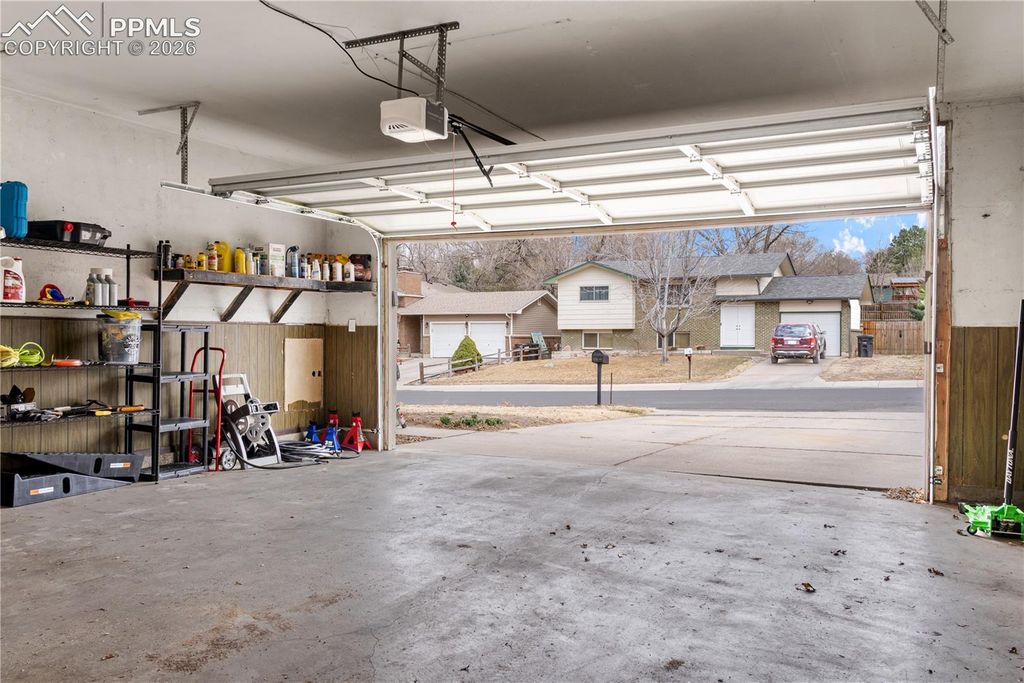823 Squire Street, Colorado Springs, CO 80911 — photo 4