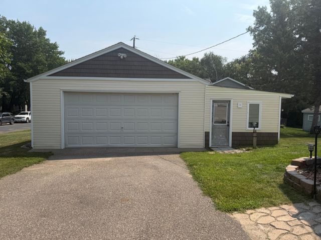 6880 Rustic Lane, Circle Pines, MN 55014