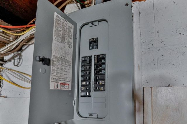 105 ALLEN STREET, Athens, WI 54411