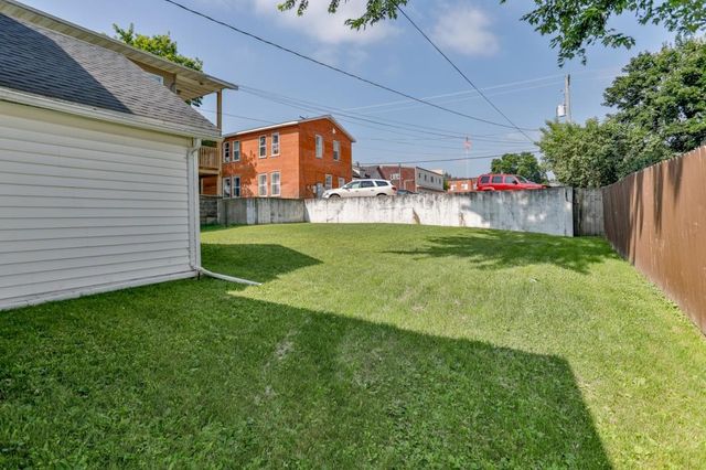 105 ALLEN STREET, Athens, WI 54411