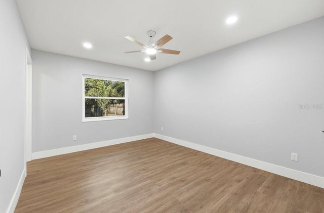 330 MONTANA AVENUE, St Cloud, FL 34769