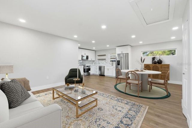 330 MONTANA AVENUE, St Cloud, FL 34769