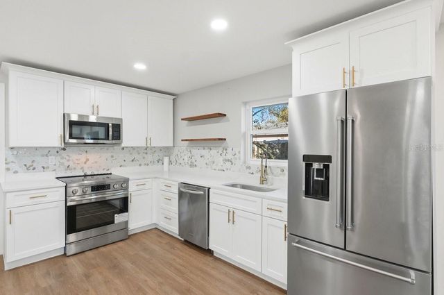 330 MONTANA AVENUE, St Cloud, FL 34769