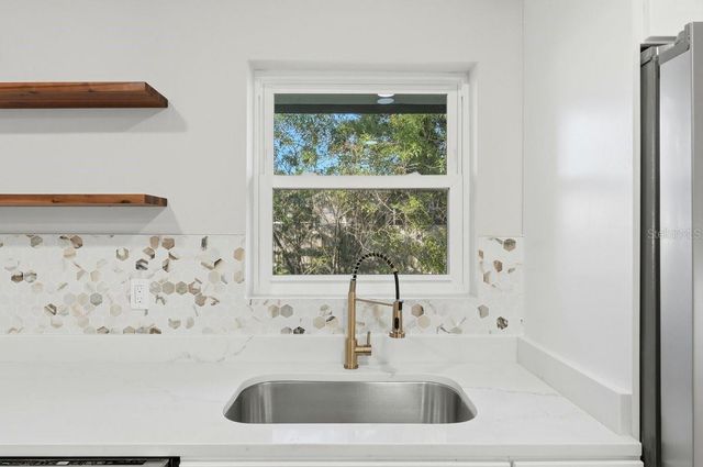 330 MONTANA AVENUE, St Cloud, FL 34769