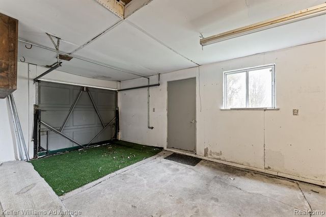 2479 Ivanhoe Drive, West Bloomfield, MI 48324