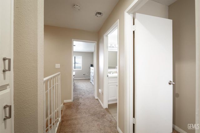 930 Olive Drive 33, Bakersfield, CA 93308