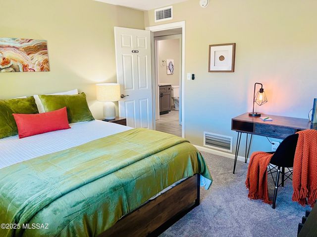 4335 N La Linda Rama, Tucson, AZ 85718