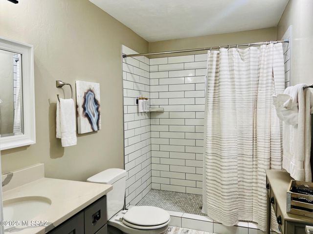 4335 N La Linda Rama, Tucson, AZ 85718