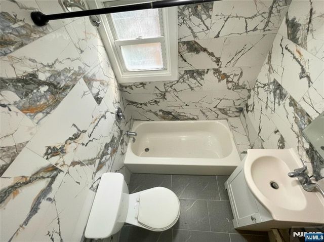 339 Howe Avenue 2, Passaic, NJ 07055