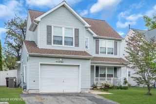 78 Dolphin Circle E, Bayville, NJ 08721