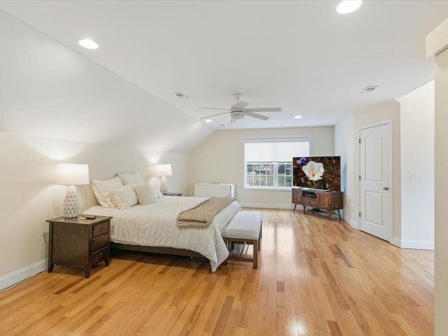 11 Tanager Way, Londonderry, NH 03053