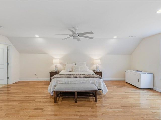 11 Tanager Way, Londonderry, NH 03053