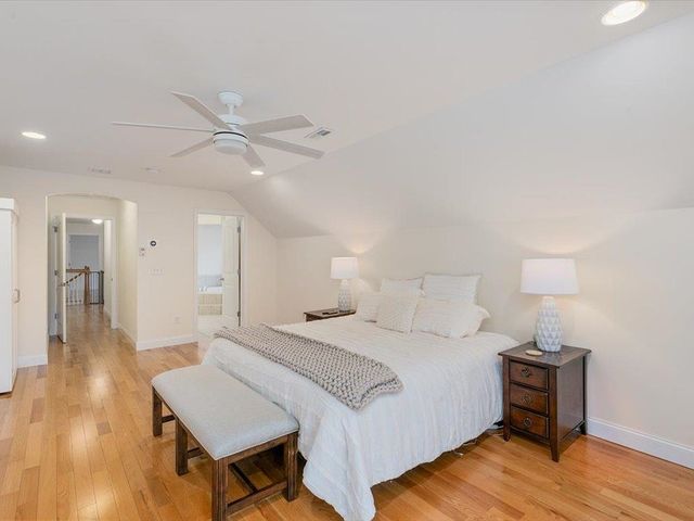 11 Tanager Way, Londonderry, NH 03053