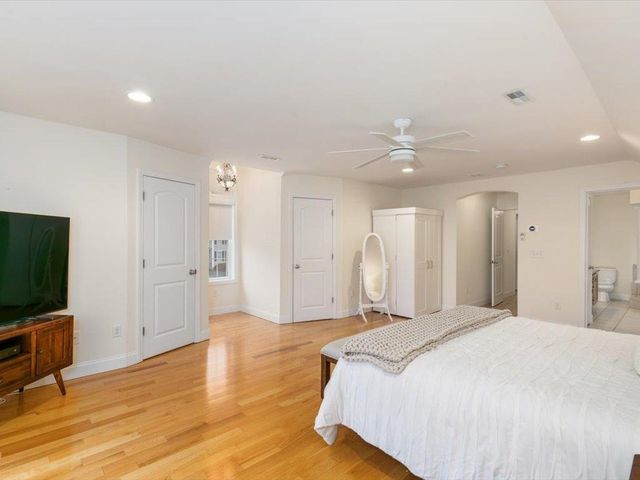 11 Tanager Way, Londonderry, NH 03053
