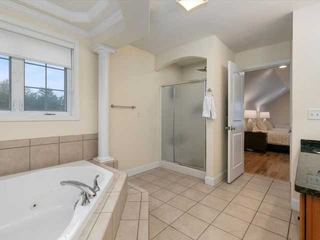 11 Tanager Way, Londonderry, NH 03053