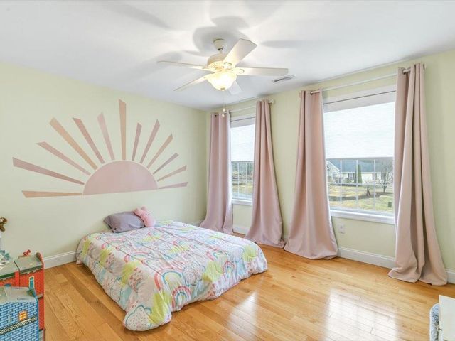 11 Tanager Way, Londonderry, NH 03053