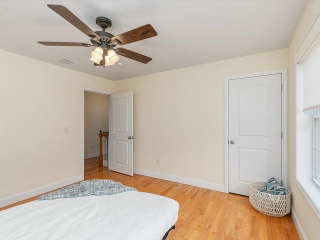 11 Tanager Way, Londonderry, NH 03053