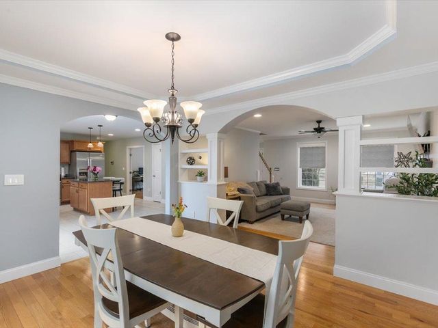 11 Tanager Way, Londonderry, NH 03053